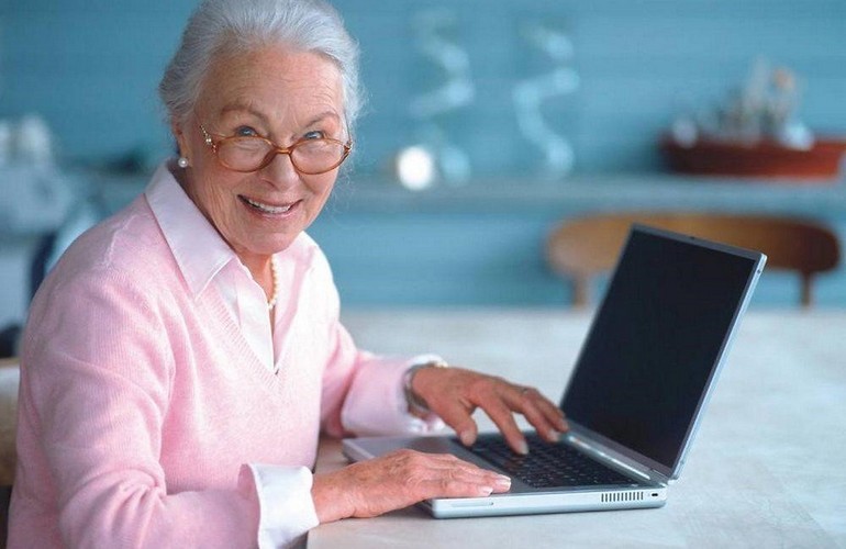 На одном ресурсе пенсионер может найти информацию о пользовании интернет-услугами