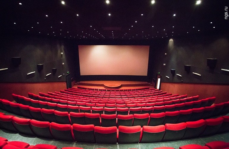 Бизнес по открытию кинотеатра особенно актуален в маленьких городах
